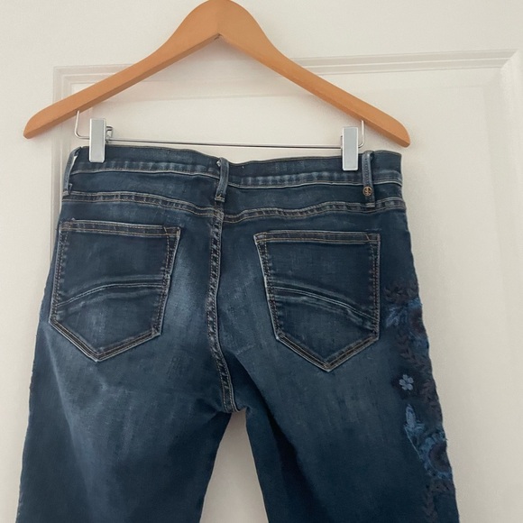 Driftwood Marilyn Floral Embroidered Jeans Boho Festival - Picture 6 of 7